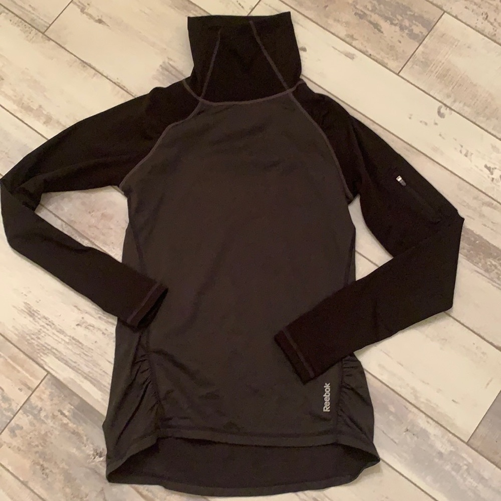 (2 for $12) Reebok Long Sleeve Running 🏃‍♀️ Top